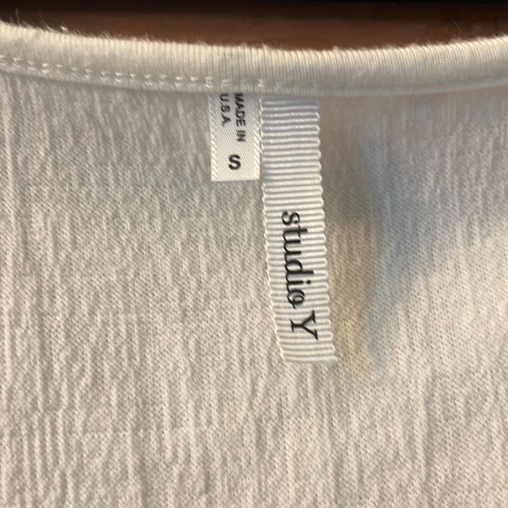 White Ruching Top - Picture 2 of 3